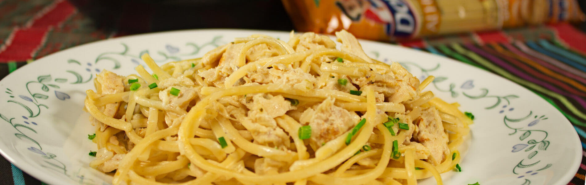 Spaghetti Huevo Doria con Pescado Blanco