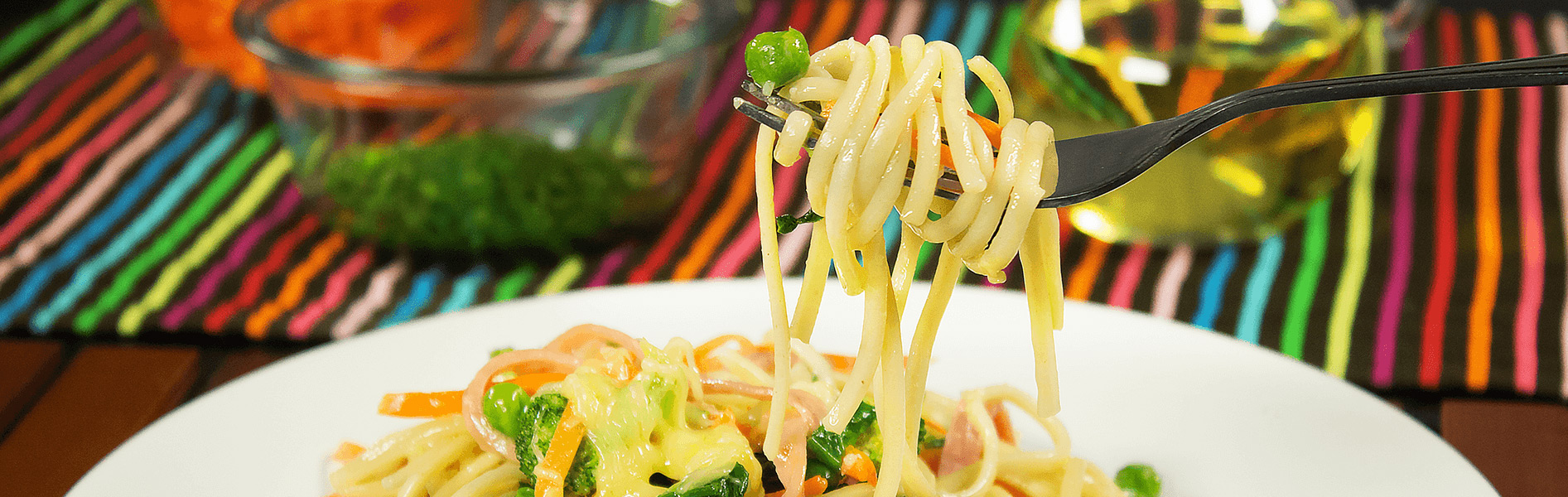 Spaghetti Doria a la primavera con jamón