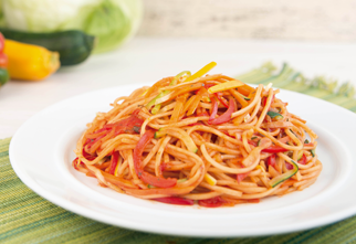 Spaghetti Doria con Verduras Salteadas y Salsa Lista de Tomate Doria Del Huerto